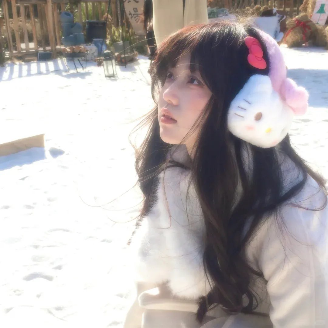 悲怜上帝的小女儿 高清海报