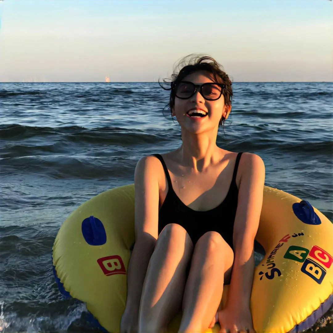 红白黑黄第二季 高清海报
